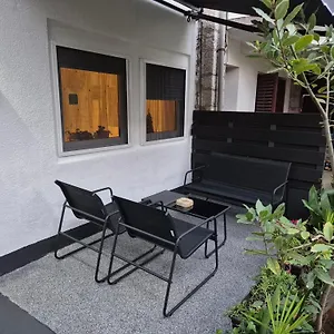 2* Gostinjska kuća Roki & Diva (adults Only)