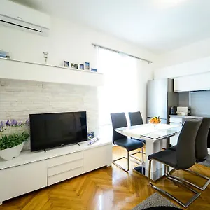 Palace Apartment
